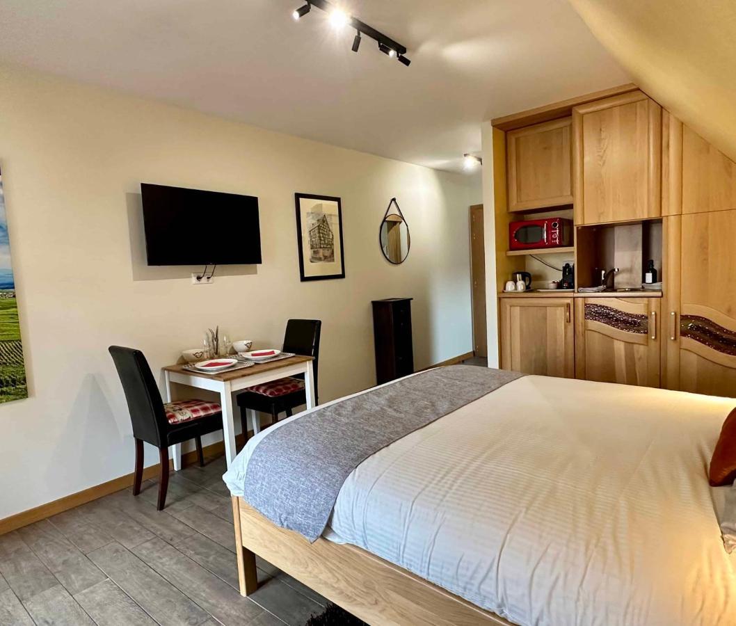 Les Chambres Du Vignoble Ammerschwihr Bagian luar foto